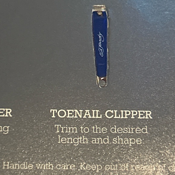 Ed Hardy 2 pc Xl Clipper Set Toenail Fingernail Ingrown Nail Grooming Set Blue - Picture 10 of 11